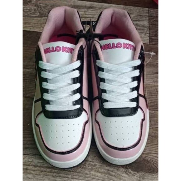 New! Women's Hello Kitty Sneakers, Size 7 - Picture 1 of 4